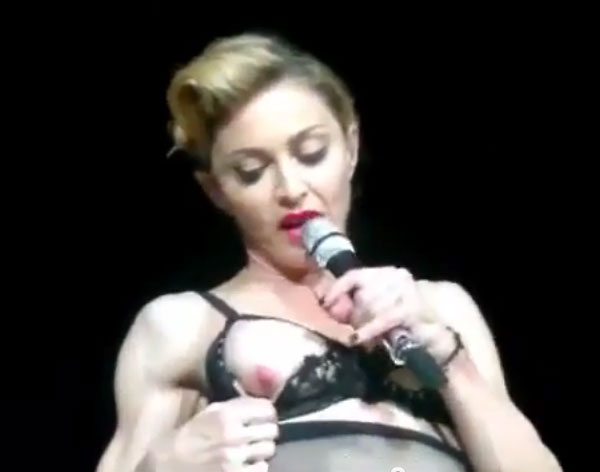 Madonna enseña Seno