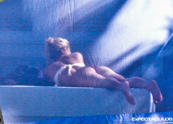 Shakira bikini Miami