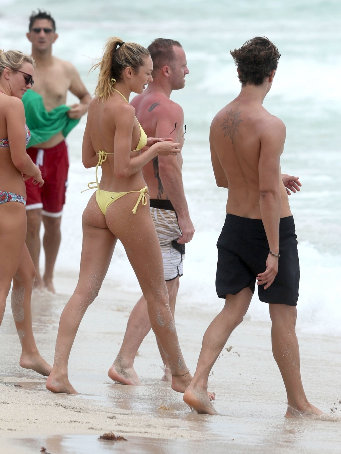 Candice Swanepoel bikini ass 12