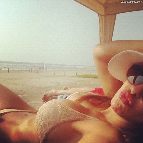 Ninel Conde bikini Instagram