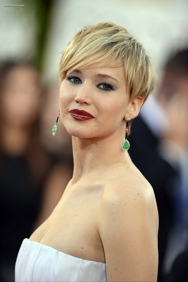 Jennifer Lawrence - 71st Annual Golden Globe Awards 050