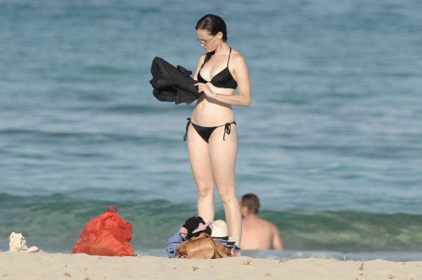 Alexis_Bledel_Wearing_a_Bikini_at_a_Beach004