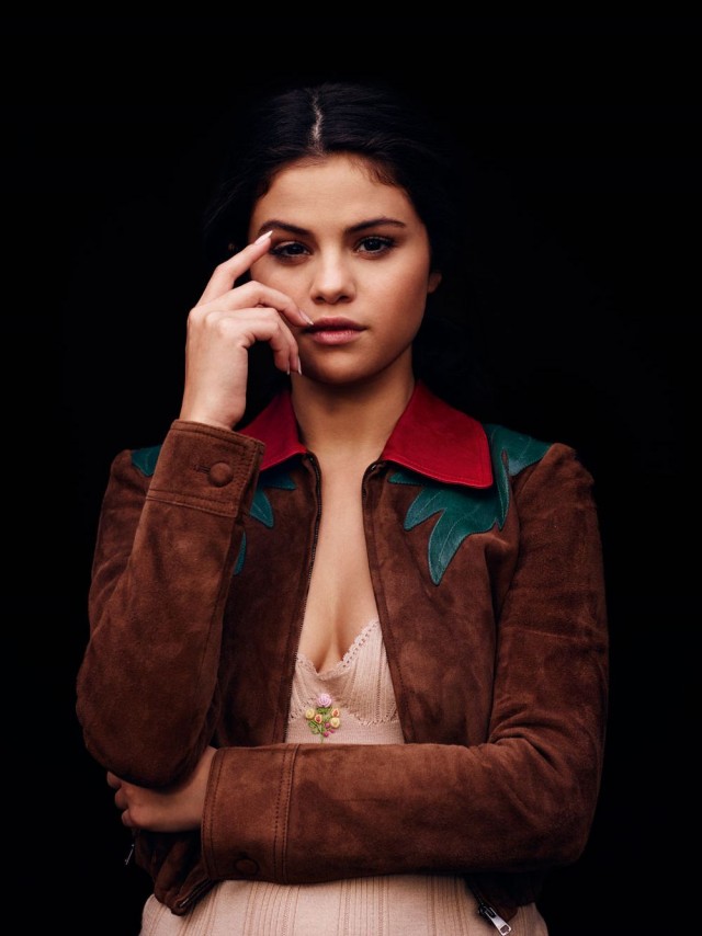 Selena-Gomez-InStyle-UK-Magazine-2016-6