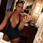 Demi Lovato en traje de baño