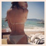 Ninel Conde sube nuevas fotos en bikini a su twitter