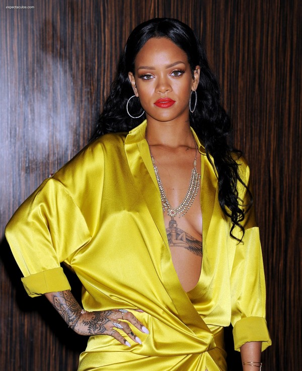 Rihanna-Pre-Grammy_3