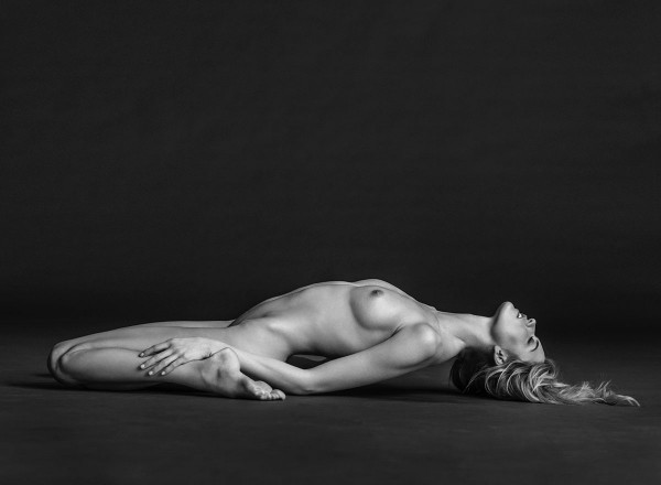 martha-nude-reclined-2014