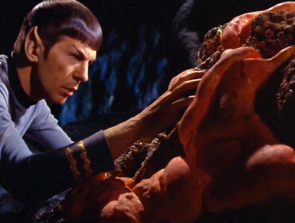 Spock_melding_with_Horta