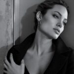 Angelina Jolie se extirpa los ovarios