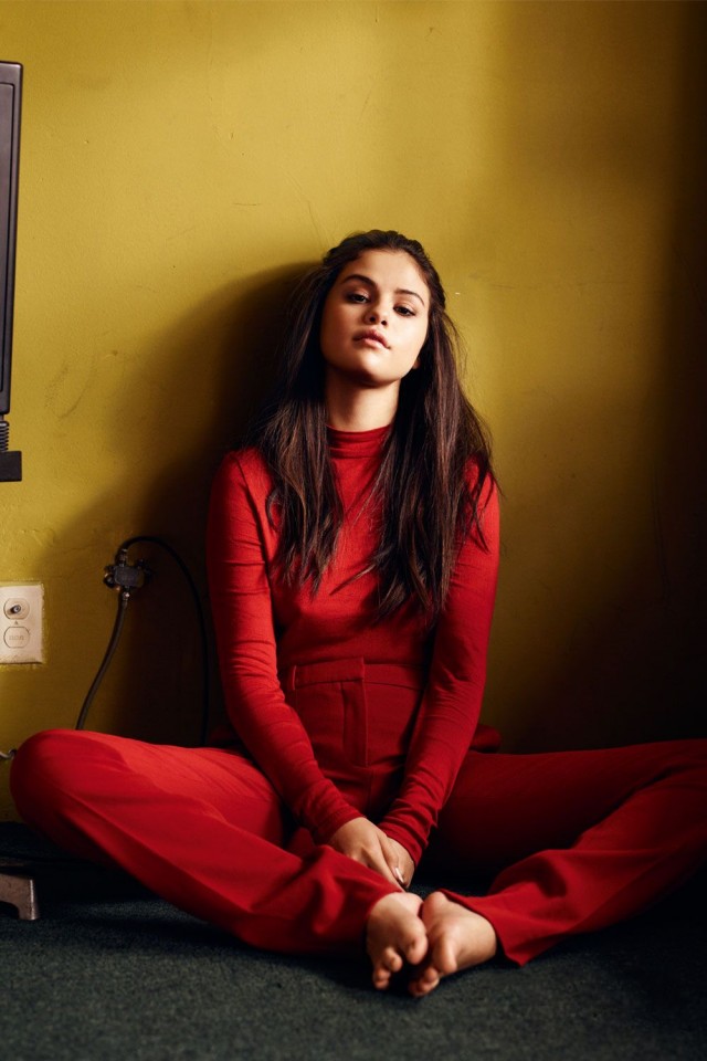 Selena-Gomez-InStyle-UK-Magazine-2016-3