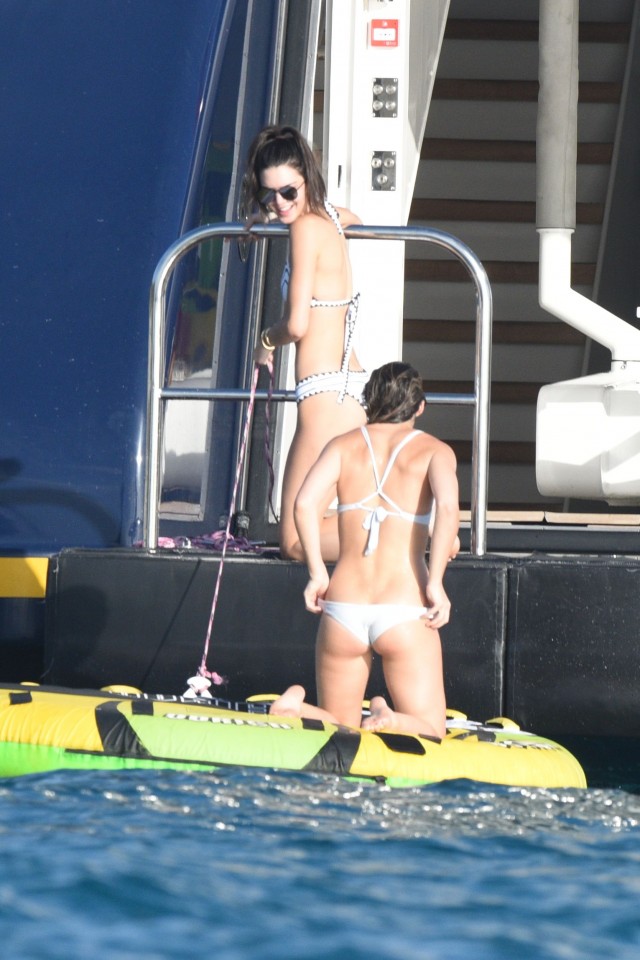 1 January 2016. January 1st, 2016 Saint Barthelemy, FRANCE - Kendall Jenner in a white bikini having fun on a water games and Harry Styles stay on a Yacht in Saint Barths. 