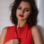 Selena Gomez imagen de trajes de baño